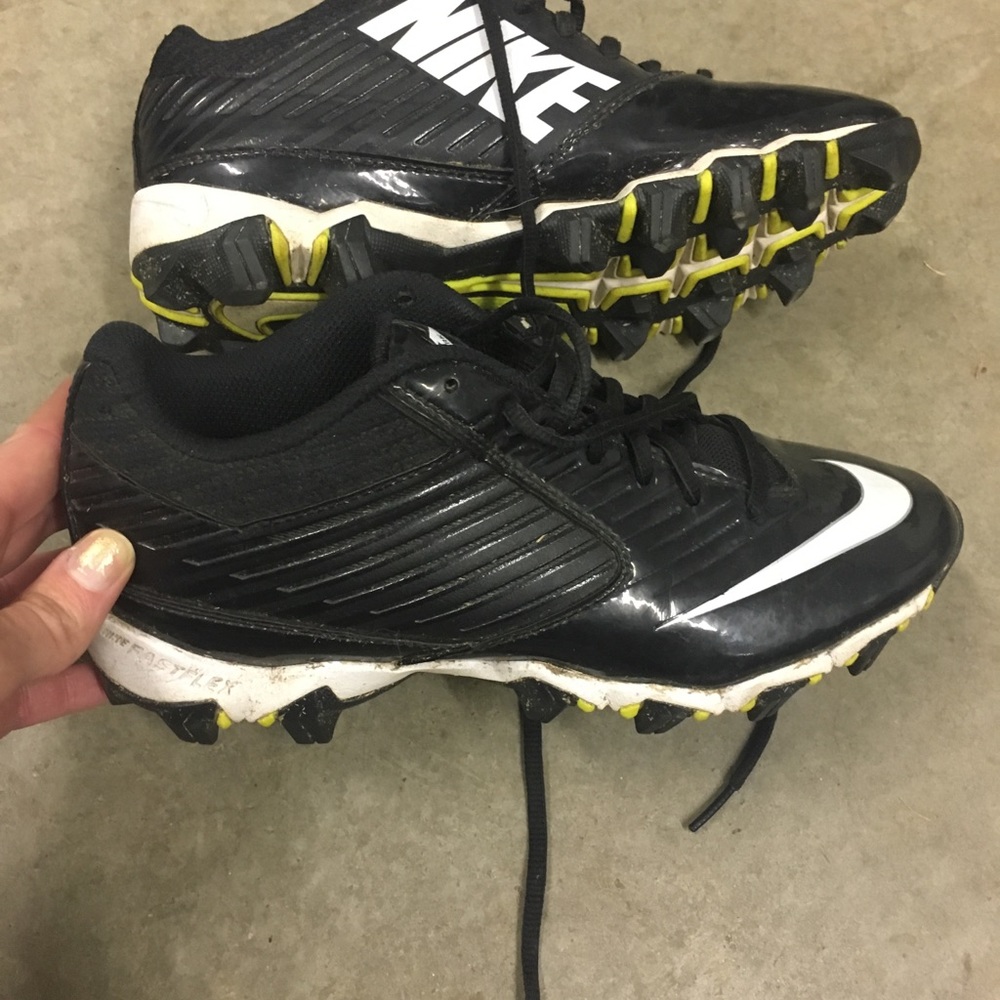 Men’s Cleats size 7